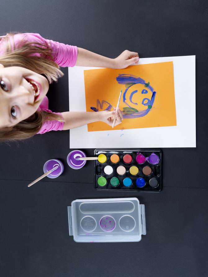 MATERIAL ESCOLAR