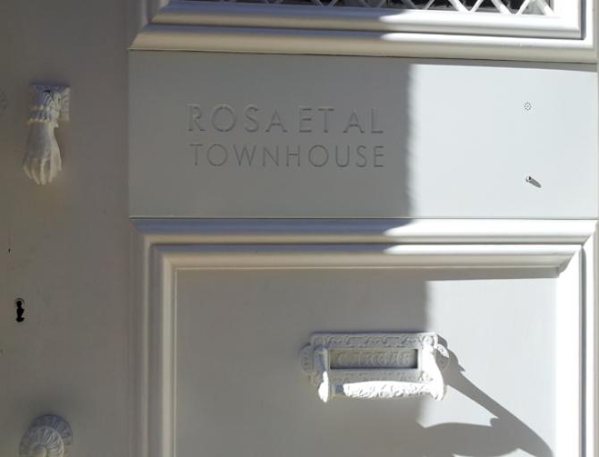 Rosa ET AL Townhouse © Sancha Trindade