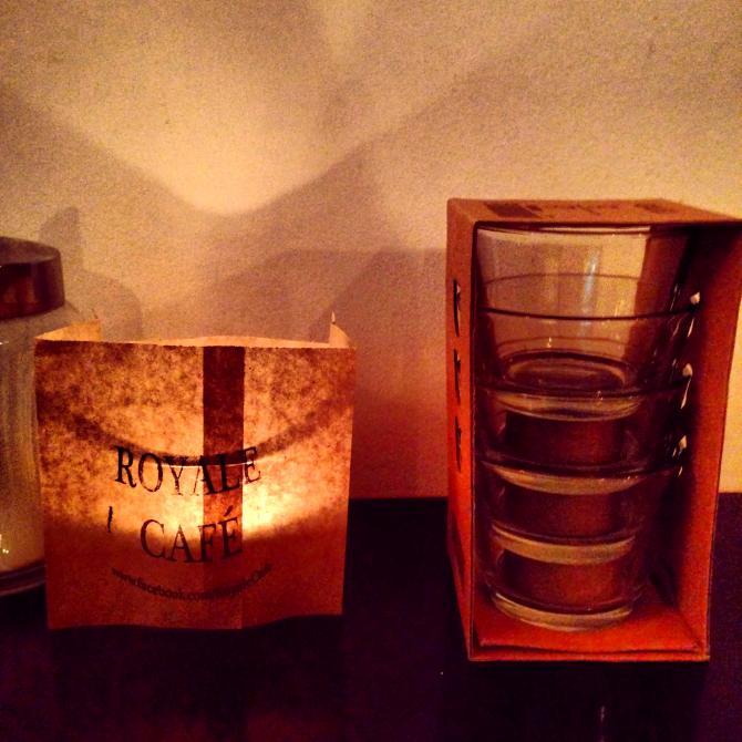 ROYALE CAFÉ © Sancha Trindade